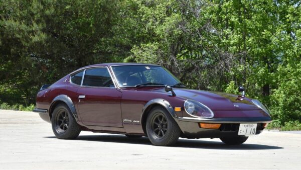 INNO64 1:64  Nissan Fairlady 240Z - rojo vino (llega aprox. febrero 2024) - Imagen 4