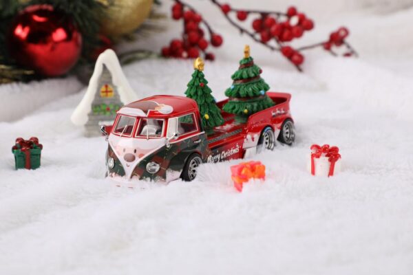 Preventa $31.99 Liberty 64 1:64 Volkswagen T2 Pick Up de 6 ruedas “Edición especial extra large” – Navidad (Pedidos hasta Sábado 16 de noviembre 2024)